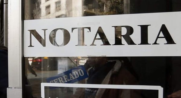 Las obligaciones y prohibiciones de un notario en Chile
